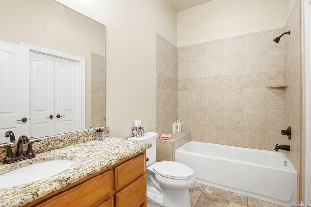 15820 Fm 539, La Vernia, TX 78121