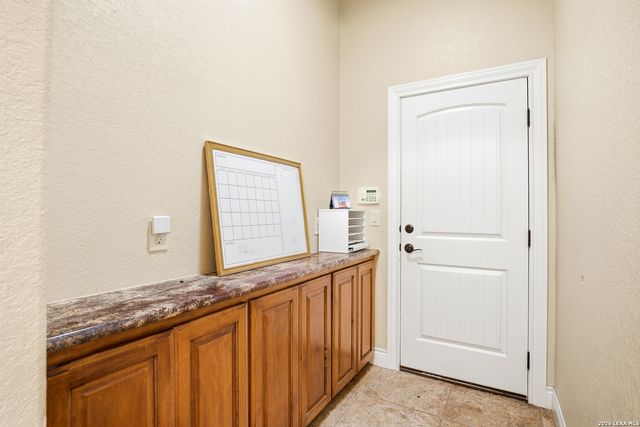 15820 Fm 539, La Vernia, TX 78121