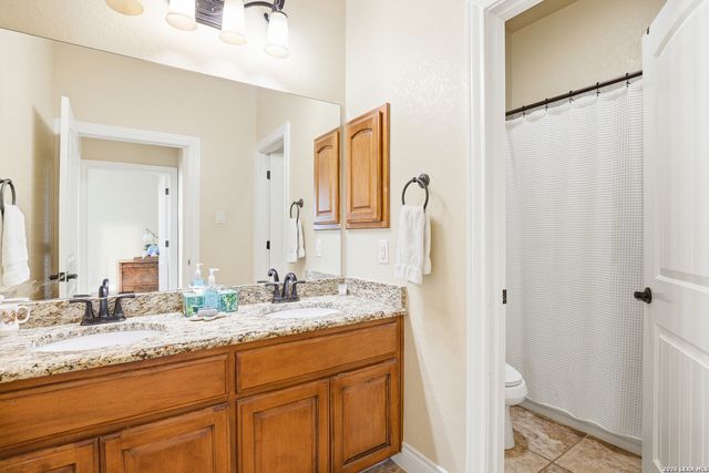 15820 Fm 539, La Vernia, TX 78121