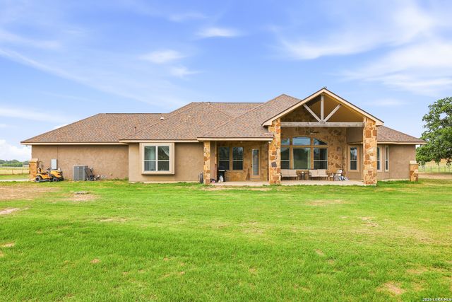 15820 Fm 539, La Vernia, TX 78121