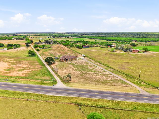 15820 Fm 539, La Vernia, TX 78121