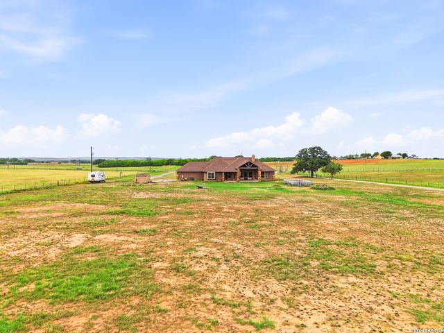 15820 Fm 539, La Vernia, TX 78121