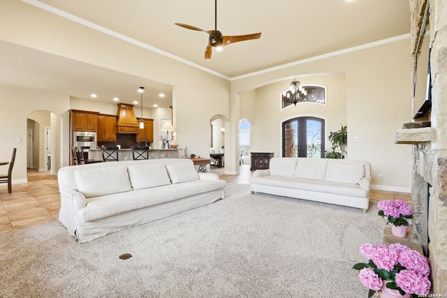 15820 Fm 539, La Vernia, TX 78121