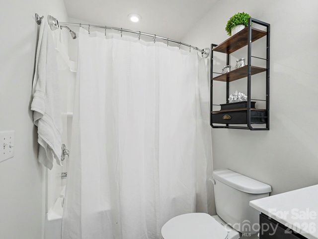 3822 Sky Haven Drive, Charlotte, NC 28209