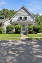 13913 Chapelside Avenue, Cleveland, OH 44120