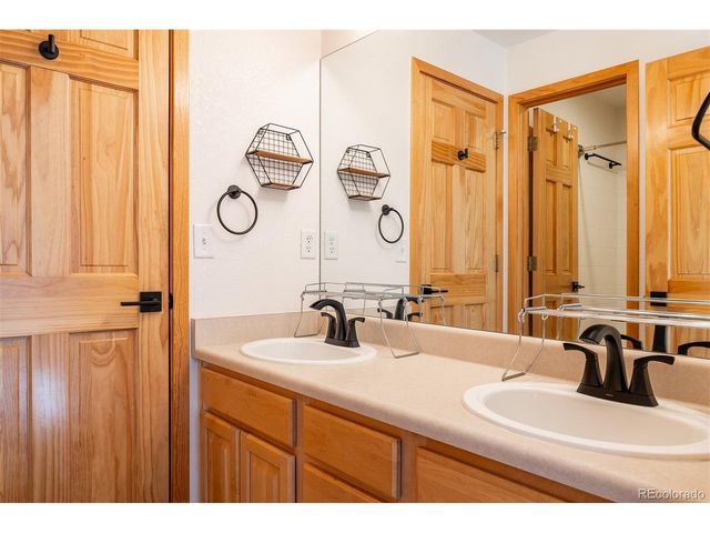 170 Allegra Dr 170, Silverthorne, CO 80498
