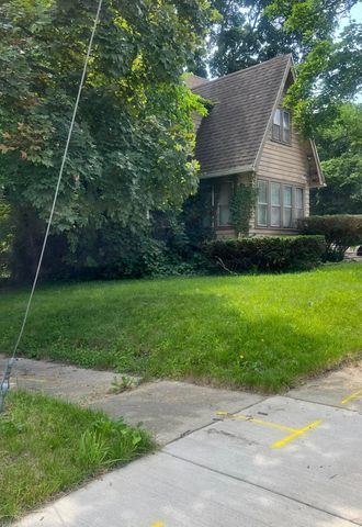 2214 Iroquois Avenue, Flint, MI 48503