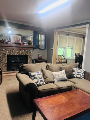 2214 Iroquois Avenue, Flint, MI 48503