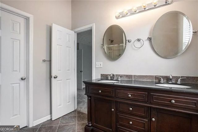 1427 Bay Overlook Drive, Woodstock, GA 30188