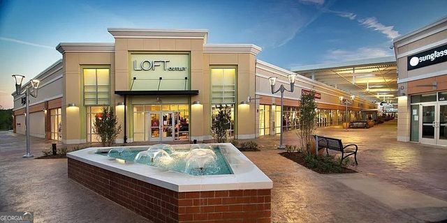 1427 Bay Overlook Drive, Woodstock, GA 30188