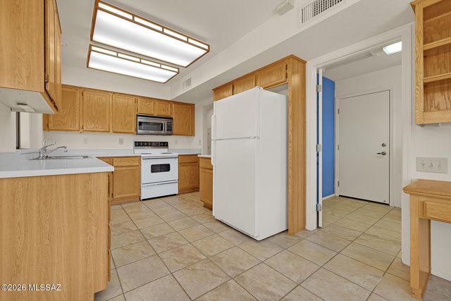 14501 N Del Webb Boulevard, Oro Valley, AZ 85755