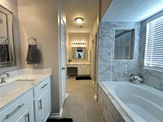 1502 Sheffield Drive, Missouri City, TX 77459