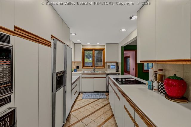 6830 Legg Fork Road, Charleston, WV 25320