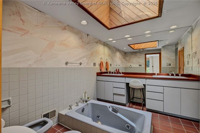 6830 Legg Fork Road, Charleston, WV 25320