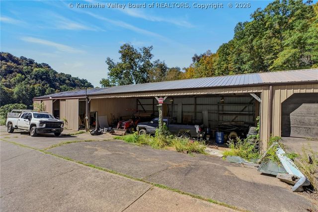 6830 Legg Fork Road, Charleston, WV 25320
