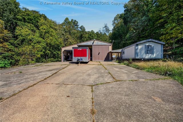 6830 Legg Fork Road, Charleston, WV 25320