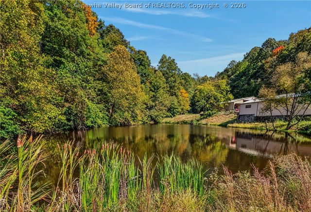 6830 Legg Fork Road, Charleston, WV 25320