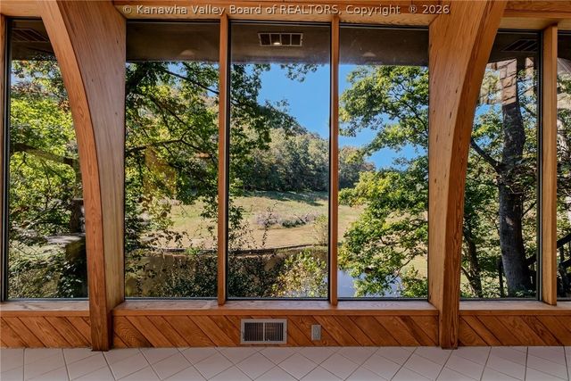6830 Legg Fork Road, Charleston, WV 25320