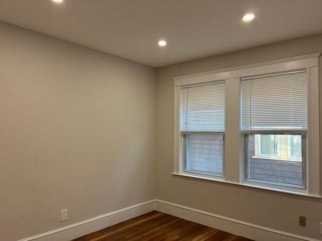 122 Buttonwood 2, Boston, MA 02125