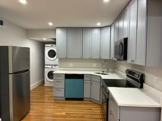 122 Buttonwood 2, Boston, MA 02125