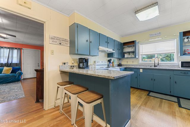 835 Woodward Avenue, Gulfport, MS 39501
