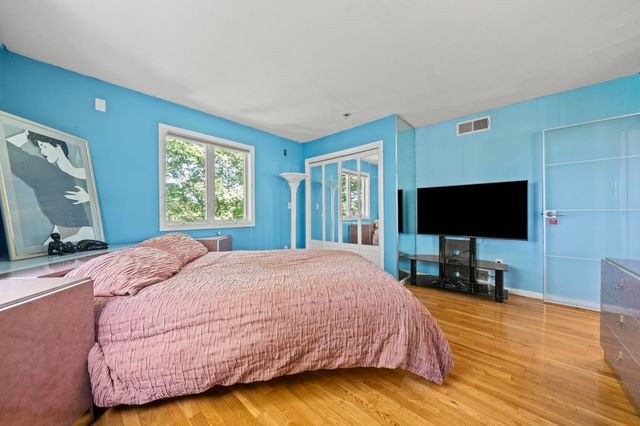 18 Surrey Road, Winchester, MA 01890