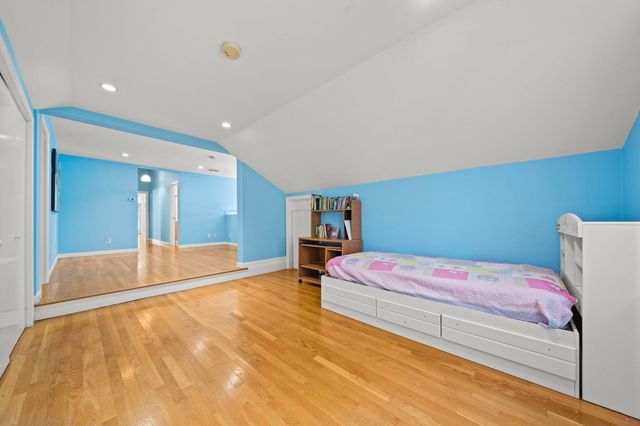 18 Surrey Road, Winchester, MA 01890