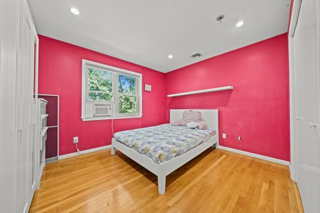 18 Surrey Road, Winchester, MA 01890