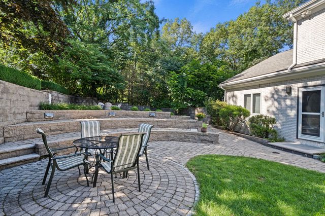 18 Surrey Road, Winchester, MA 01890