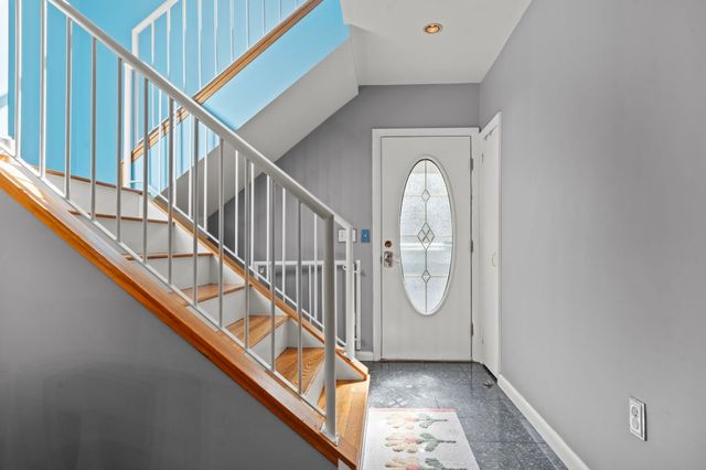 18 Surrey Road, Winchester, MA 01890