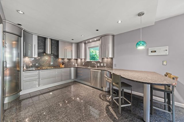18 Surrey Road, Winchester, MA 01890