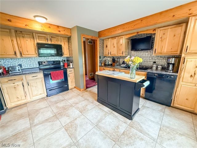 761 Della Drive, Bloomingdale, OH 43910