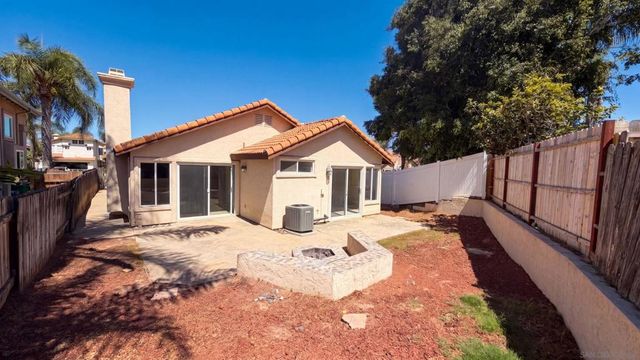 1827 Corte Amarillo, Oceanside, CA 92056