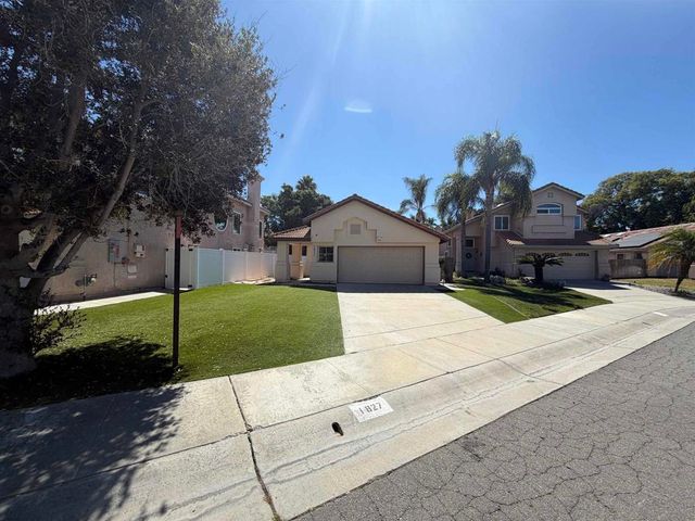 1827 Corte Amarillo, Oceanside, CA 92056