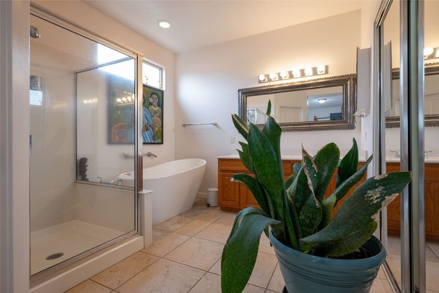 1 Periwinkle, Santa Fe, NM 87507