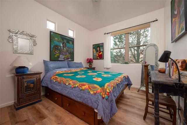 1 Periwinkle, Santa Fe, NM 87507