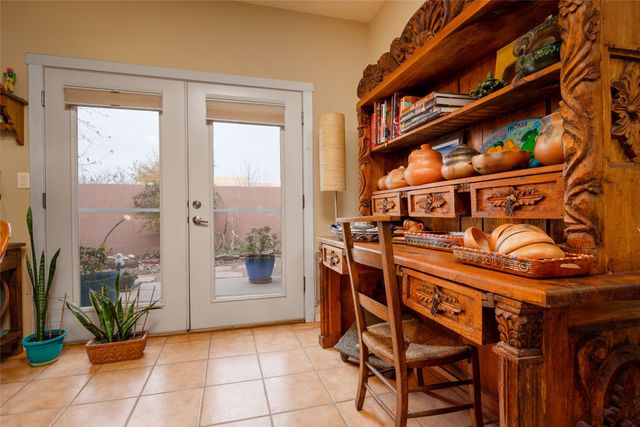 1 Periwinkle, Santa Fe, NM 87507