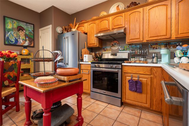 1 Periwinkle, Santa Fe, NM 87507