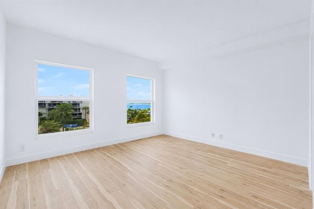 3230 S Ocean Boulevard E-410, Palm Beach, FL 33480