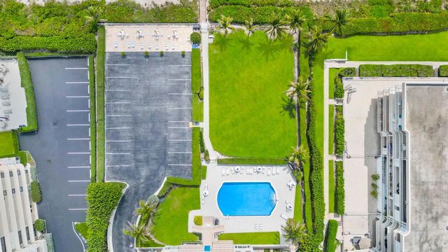 3230 S Ocean Boulevard E-410, Palm Beach, FL 33480