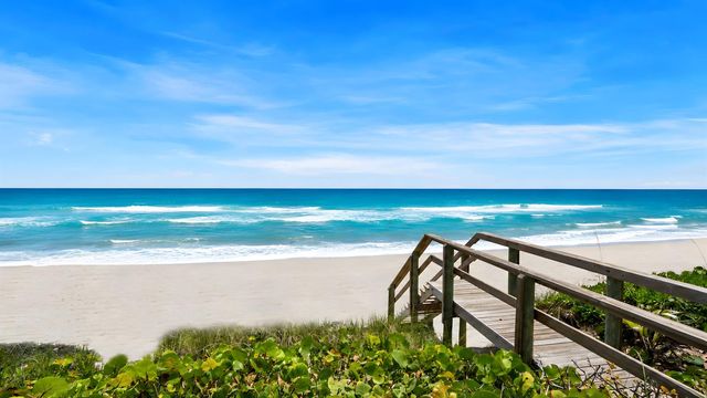3230 S Ocean Boulevard E-410, Palm Beach, FL 33480