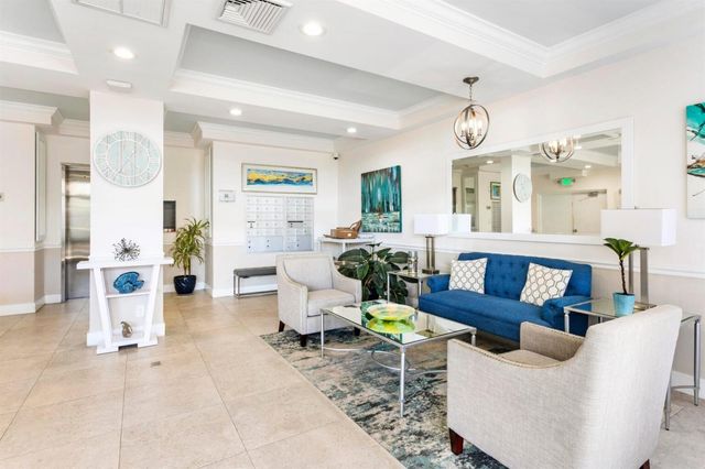 3230 S Ocean Boulevard E-410, Palm Beach, FL 33480