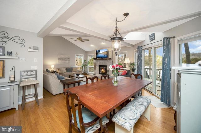 2005 LAKEVIEW PKWY, Locust Grove, VA 22508