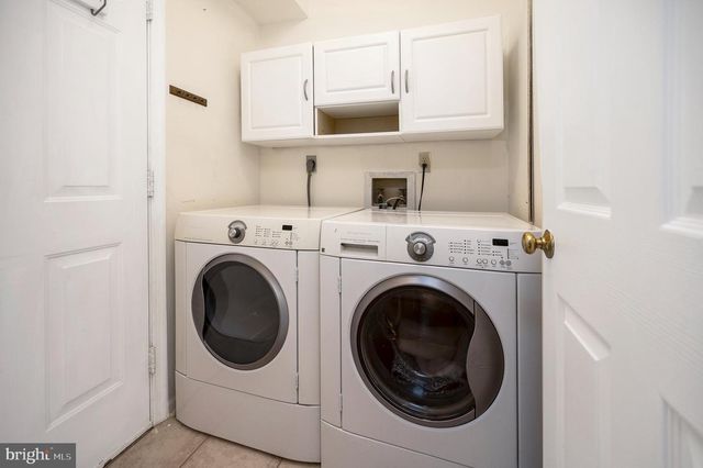 2005 LAKEVIEW PKWY, Locust Grove, VA 22508