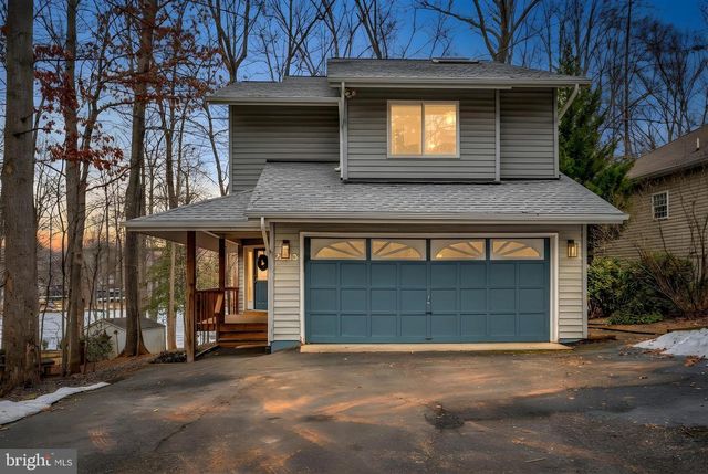 2005 LAKEVIEW PKWY, Locust Grove, VA 22508