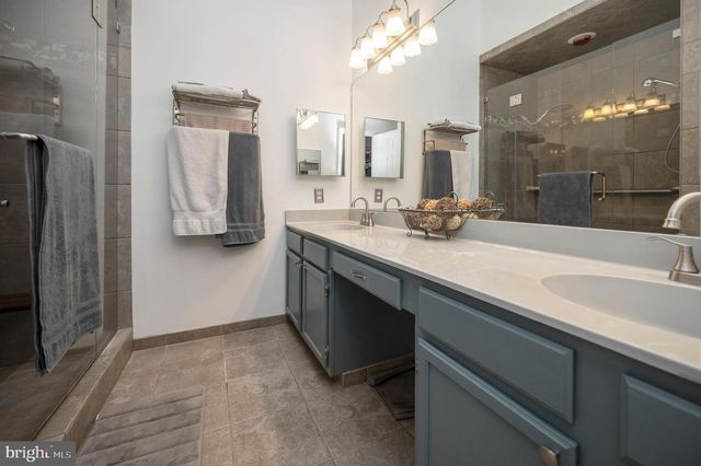 2005 LAKEVIEW PKWY, Locust Grove, VA 22508