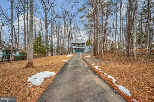 2005 LAKEVIEW PKWY, Locust Grove, VA 22508