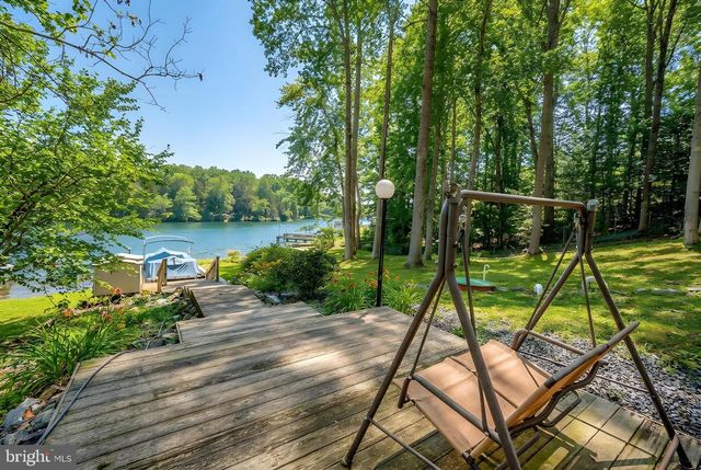 2005 LAKEVIEW PKWY, Locust Grove, VA 22508