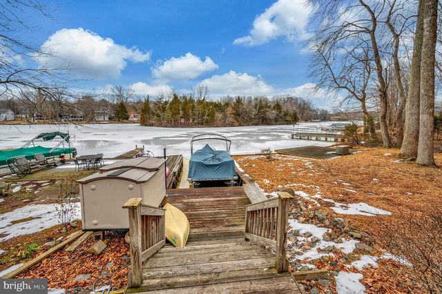 2005 LAKEVIEW PKWY, Locust Grove, VA 22508