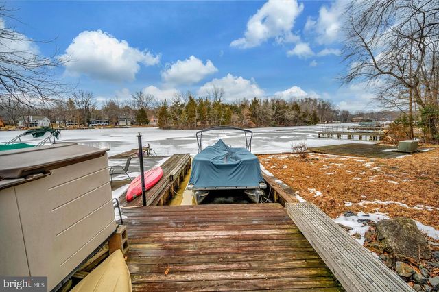 2005 LAKEVIEW PKWY, Locust Grove, VA 22508